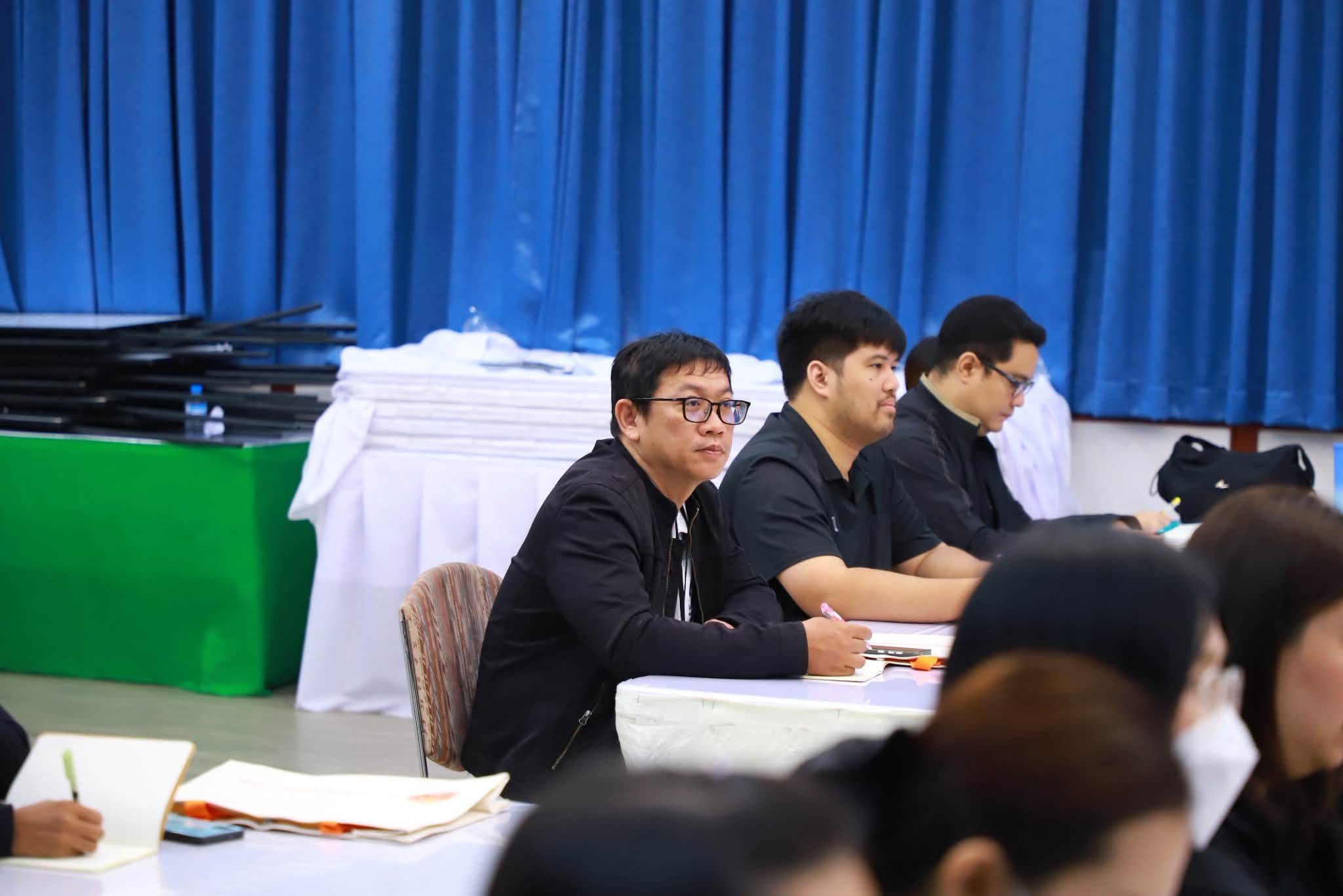 title - รองเลขาธิการ ส.ป.ก. เปิดอบรมหลักสูตร นปต. รุ่นที่ 8 ดันข้าราชการเปลี่ยนบทบาทสู่ “ผู้นำทีม” พร้อมขับเคลื่อนยุทธศาสตร์ชาติ